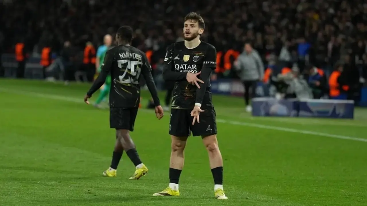 PSG thắng Chelsea nhờ ba bàn trong 20 phút cuối